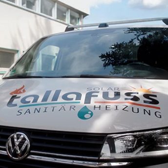 Mit modernen Fahrzeugen und smarter Technik sorgen wir für effizientes Arbeiten und staken Austritt.